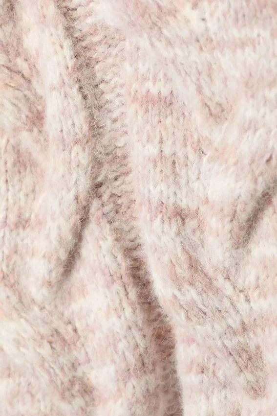 Chunky Cable-Knitted Sweater – Light Pink Melange Chunky Cable-Knitted Sweater – Light Pink Melange