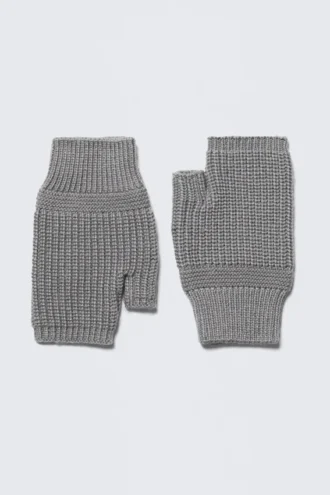 Chunky Fingerless Knitted Mittens – Stone Grey