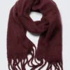 Chunky Fringed Scarf – Burgundy Chunky Fringed Scarf – Burgundy