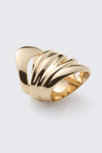 Chunky Organic Sculptural Ring – Golden
