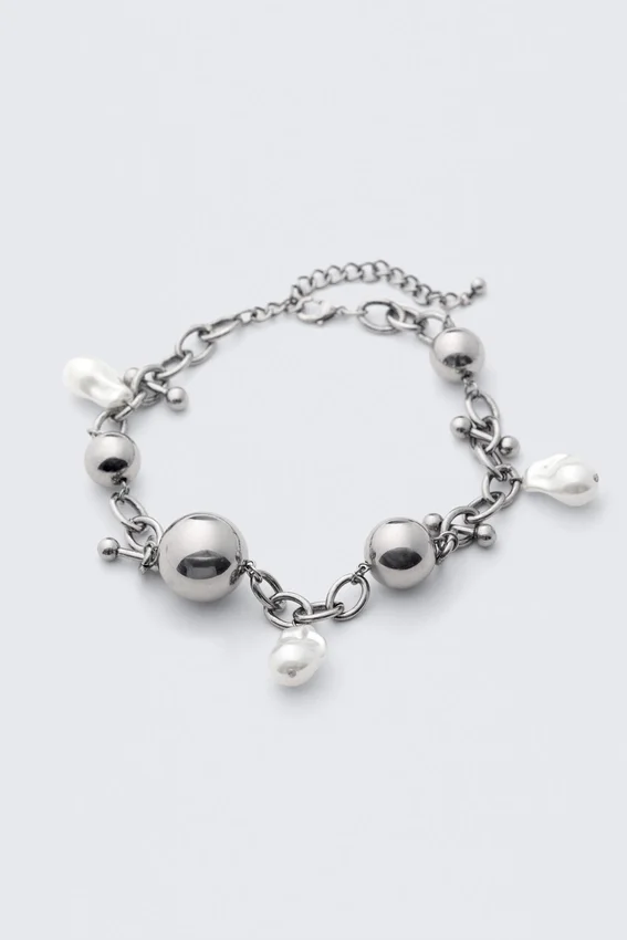 Chunky Pearl Charm Chain Necklace – Silver Chunky Pearl Charm Chain Necklace – Silver