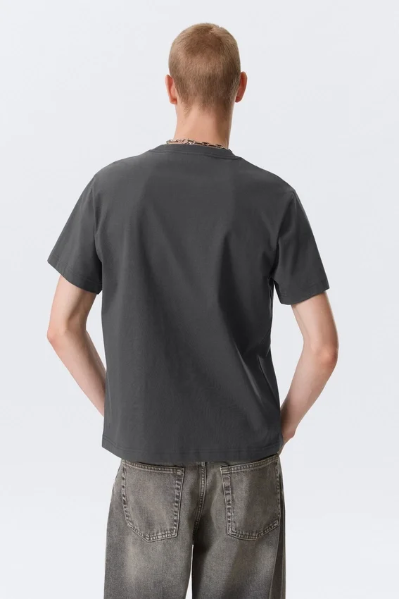 Classic Fit T-Shirt – Dark Grey Classic Fit T-Shirt – Dark Grey