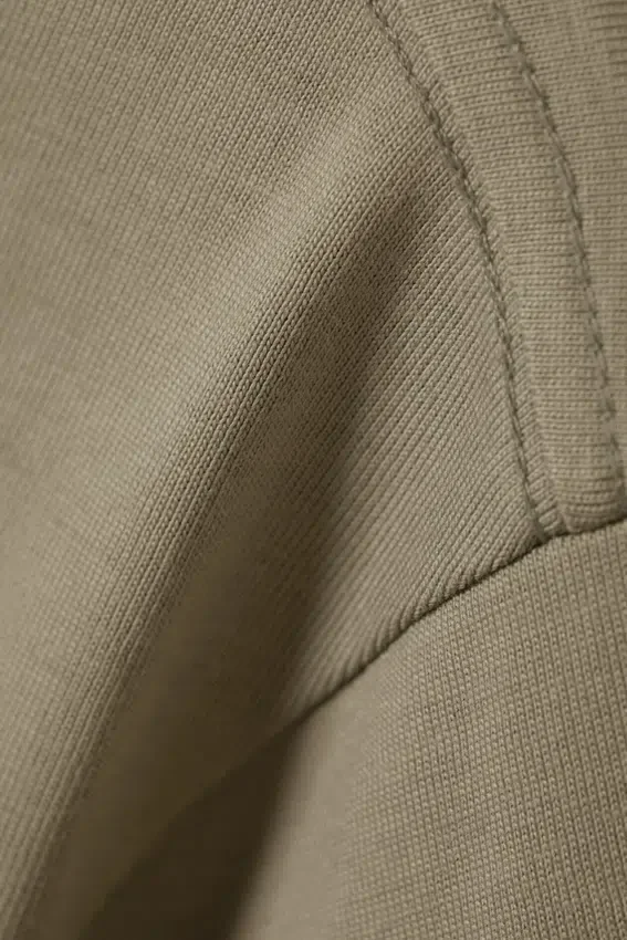 Classic Fit T-Shirt – Khaki Green Classic Fit T-Shirt – Khaki Green