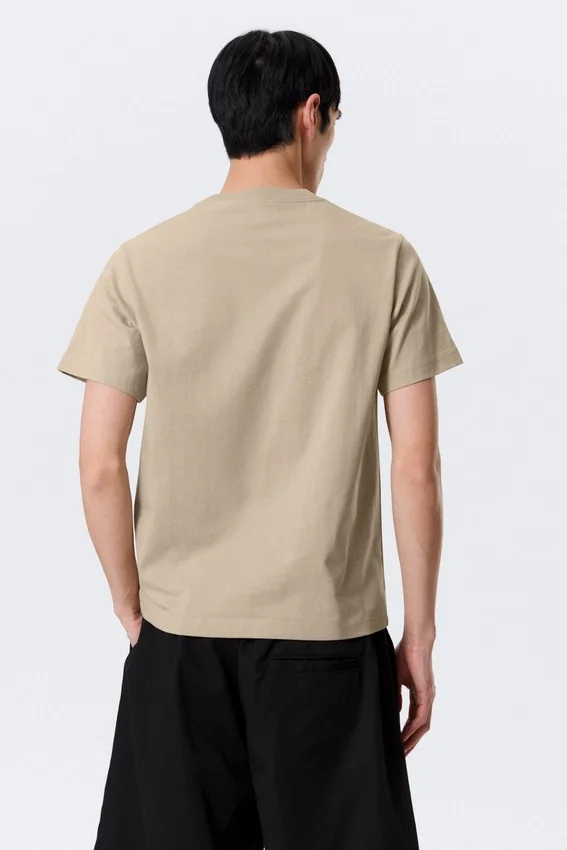 Classic Fit T-Shirt – Light Beige Classic Fit T-Shirt – Light Beige