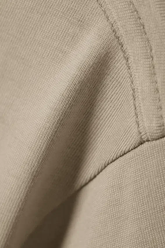 Classic Fit T-Shirt – Light Beige Classic Fit T-Shirt – Light Beige