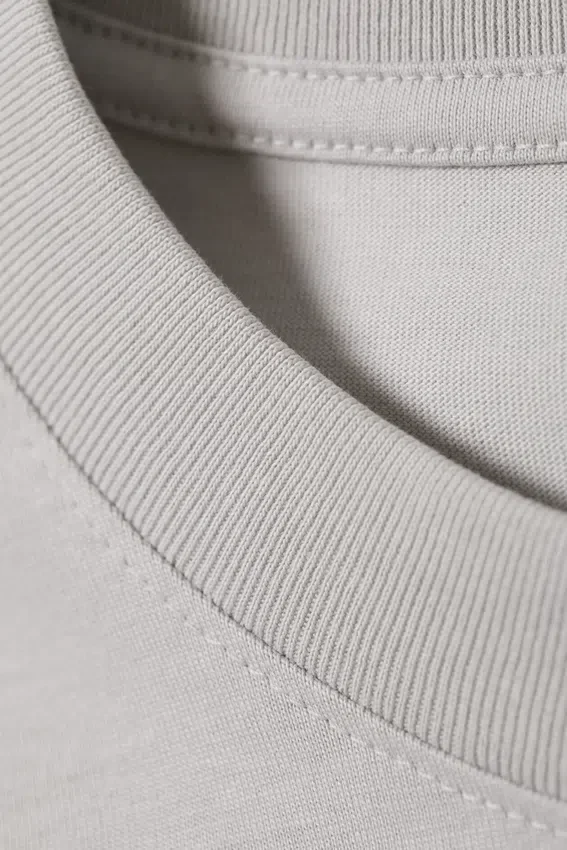 Classic Fit T-Shirt – Light Grey Classic Fit T-Shirt – Light Grey