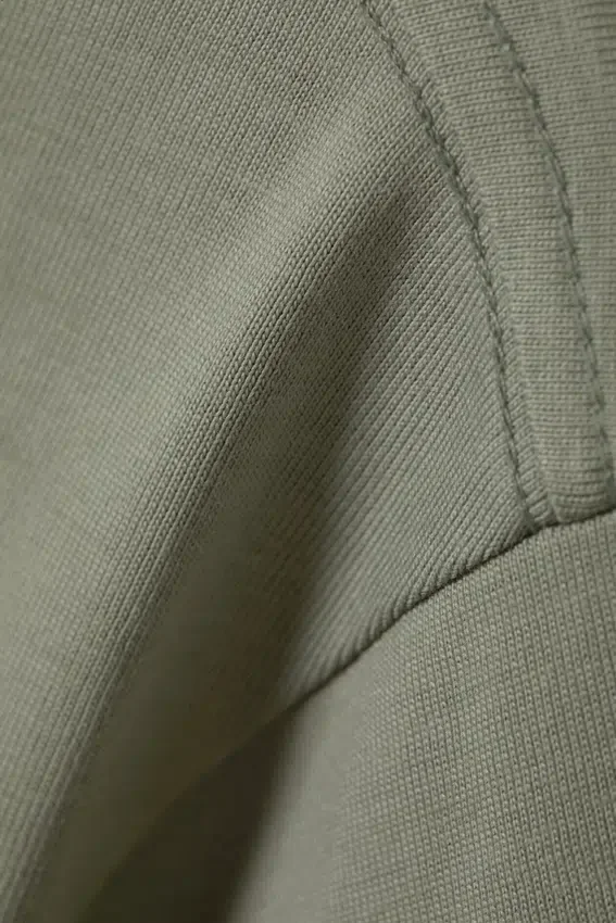 Classic Fit T-Shirt – Light Khaki Green Classic Fit T-Shirt – Light Khaki Green