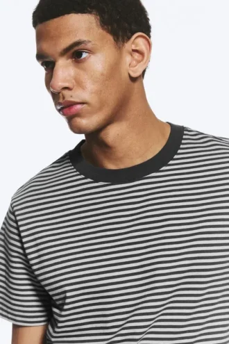 Classic Fit T-Shirt – Striped Grey