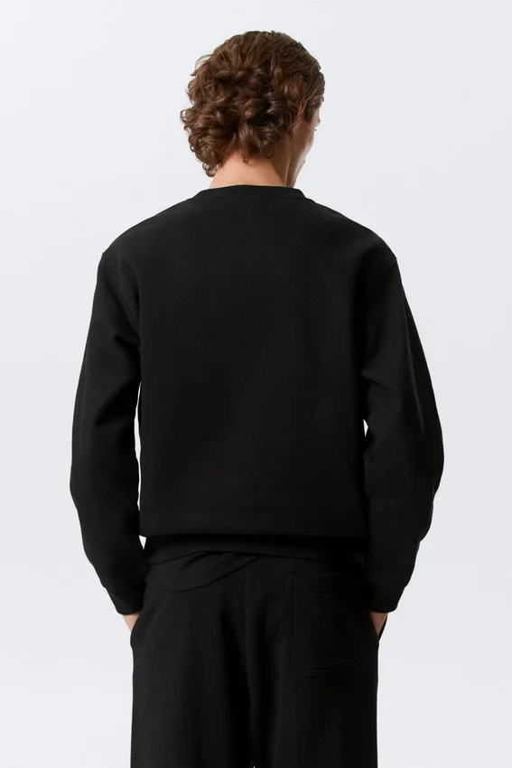 Classic Sweatshirt – Black Classic Sweatshirt – Black