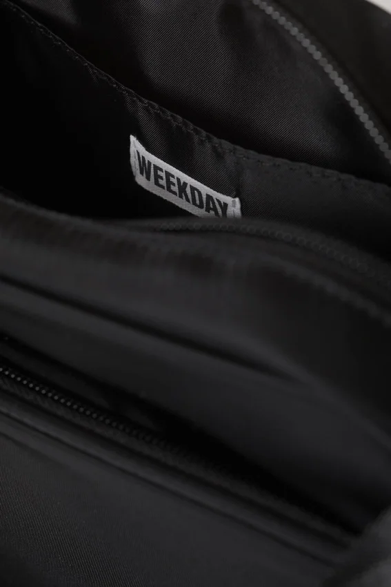 Compact Unisex Crossbody Bag – Black Compact Unisex Crossbody Bag – Black