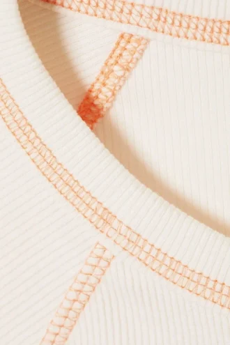 Contrast Stitch Fitted T-Shirt – Off-White – Orange Stitching