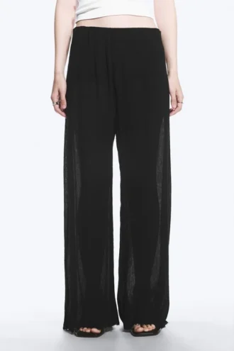 Crinkled Low-Rise Wide-Leg Trousers – Black