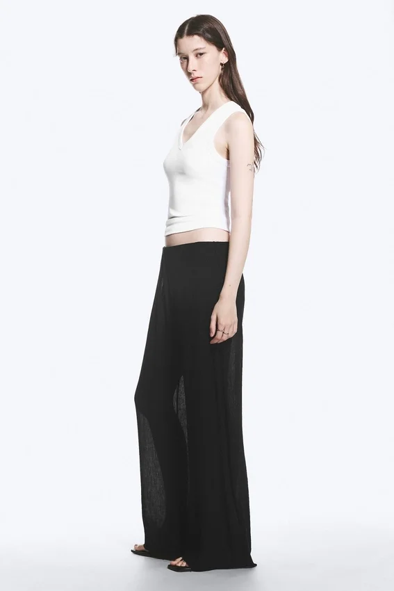Crinkled Low-Rise Wide-Leg Trousers – Black Crinkled Low-Rise Wide-Leg Trousers – Black
