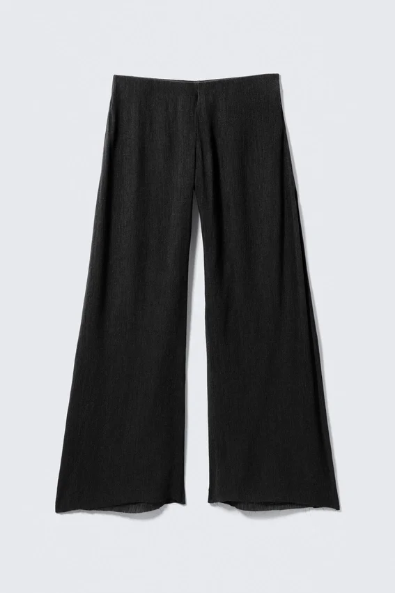 Crinkled Low-Rise Wide-Leg Trousers – Black Crinkled Low-Rise Wide-Leg Trousers – Black