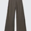 Crinkled Low-Rise Wide-Leg Trousers – Dark Brown Crinkled Low-Rise Wide-Leg Trousers – Dark Brown