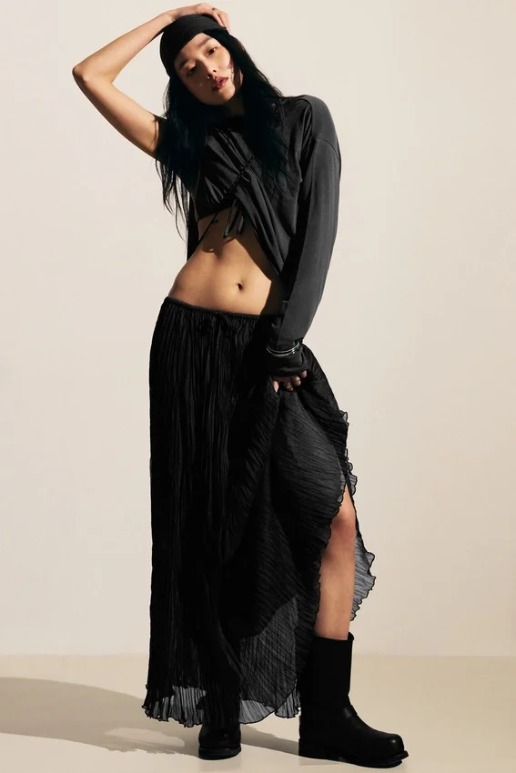 Crinkled Maxi Skirt – Dark Grey Crinkled Maxi Skirt – Dark Grey