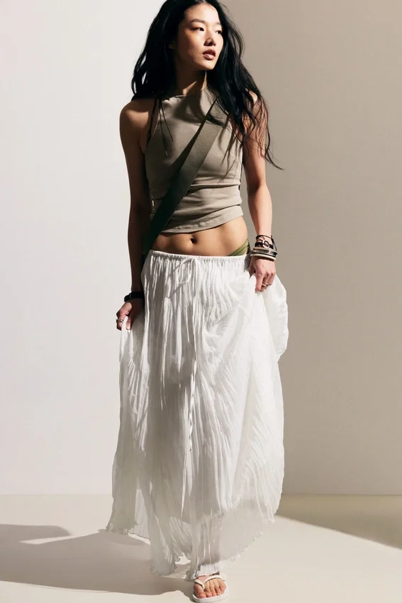 Crinkled Maxi Skirt – Dusty White Crinkled Maxi Skirt – Dusty White