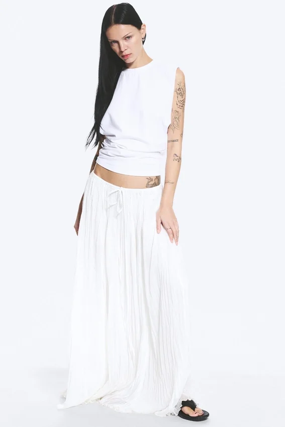 Crinkled Maxi Skirt – Dusty White Crinkled Maxi Skirt – Dusty White