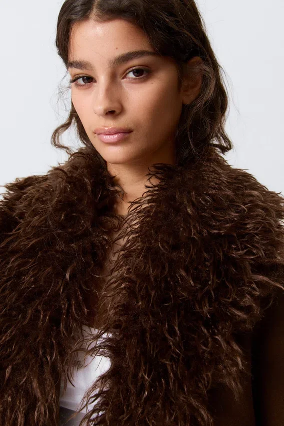 Cropped Faux Fur Trim Jacket – Dark Brown Cropped Faux Fur Trim Jacket – Dark Brown