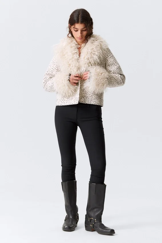 Cropped Faux Fur Trim Jacket – Dusty White – Black Dots Cropped Faux Fur Trim Jacket – Dusty White – Black Dots