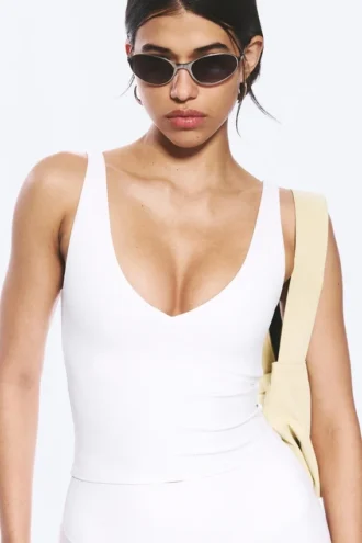 Cropped Plunge Sports Top – White