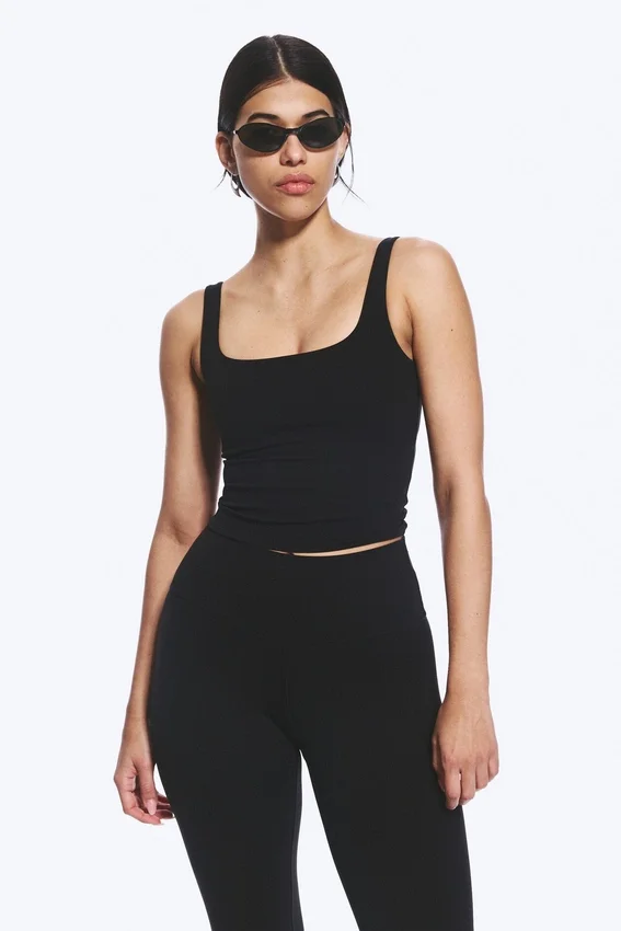 Cropped Sports Top – Black Cropped Sports Top – Black
