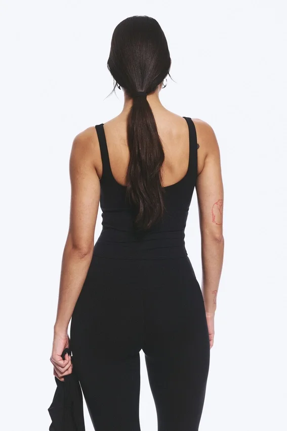 Cropped Sports Top – Black Cropped Sports Top – Black