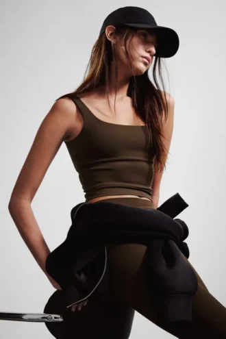 Cropped Sports Top – Dark Brown