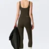 Cropped Sports Top – Dark Brown Cropped Sports Top – Dark Brown