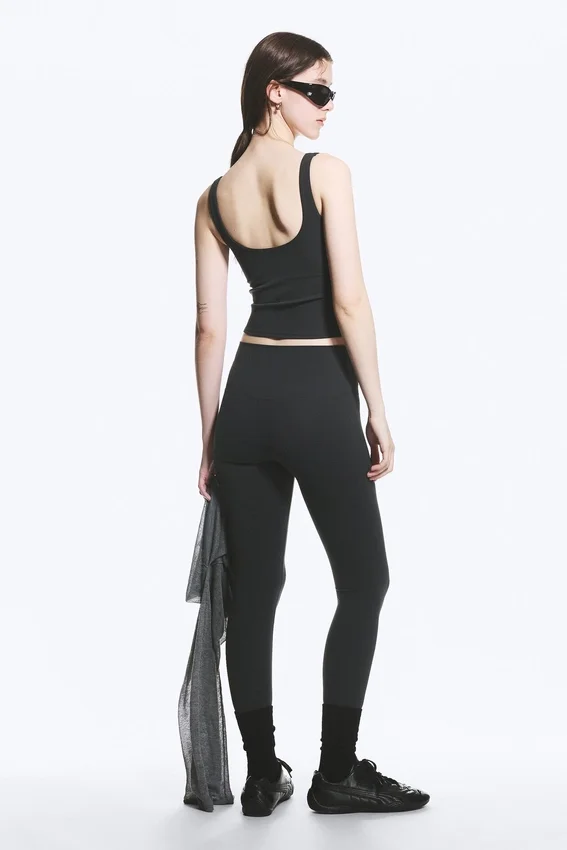 Cropped Sports Top – Dark Grey Cropped Sports Top – Dark Grey