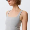 Cropped Sports Top – Light Dusty Grey Cropped Sports Top – Light Dusty Grey