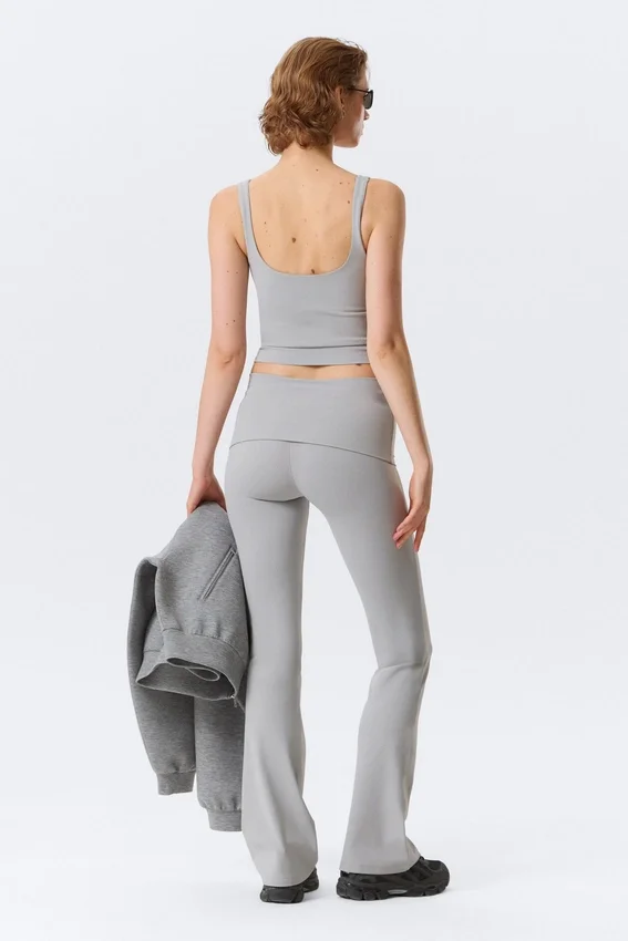 Cropped Sports Top – Light Dusty Grey Cropped Sports Top – Light Dusty Grey