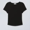 Curved Hem Fitted Modal T-Shirt – Black