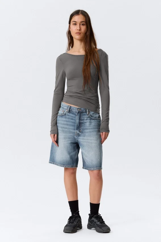 Deep Back Long-Sleeved Top – Grey Deep Back Long-Sleeved Top – Grey