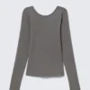 Deep Back Long-Sleeved Top – Grey Deep Back Long-Sleeved Top – Grey