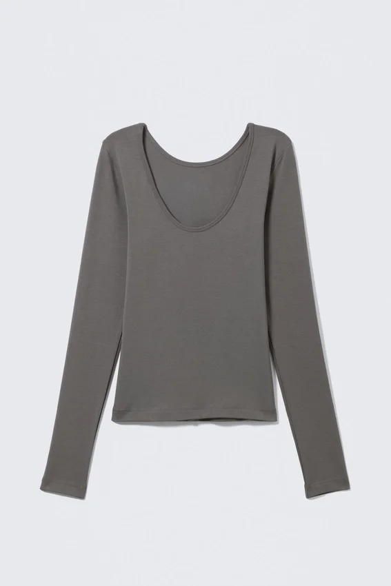 Deep Back Long-Sleeved Top – Grey Deep Back Long-Sleeved Top – Grey