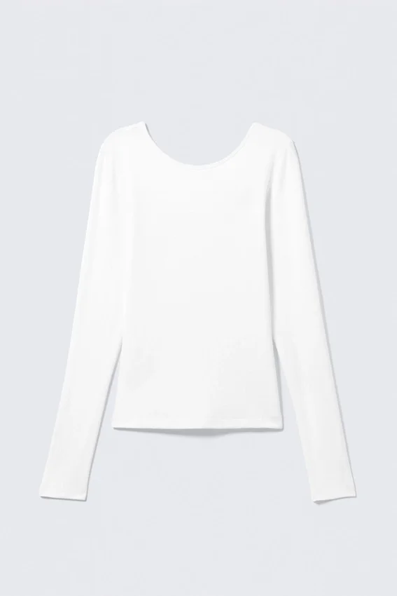 Deep Back Long-Sleeved Top – White Deep Back Long-Sleeved Top – White