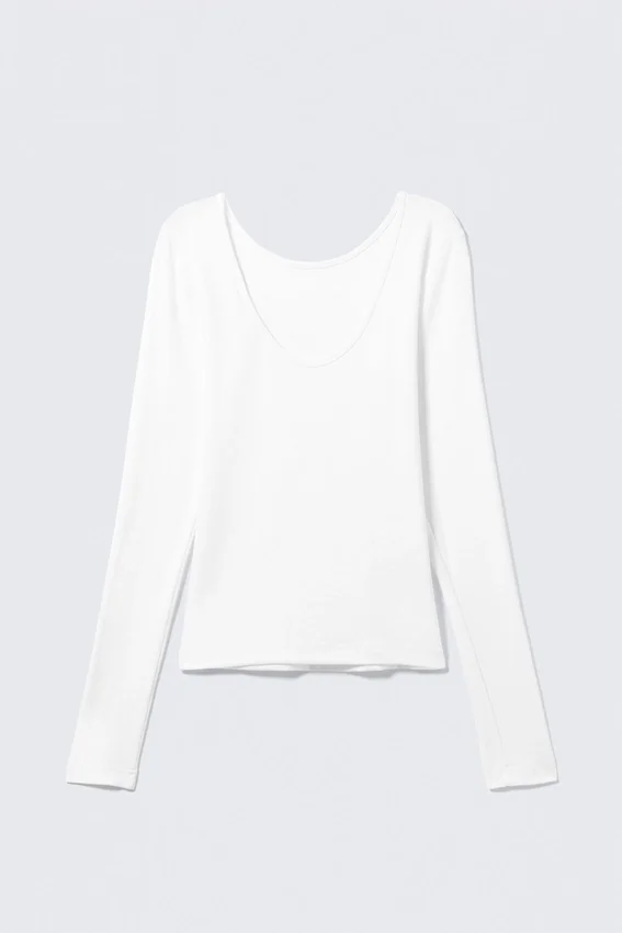 Deep Back Long-Sleeved Top – White Deep Back Long-Sleeved Top – White
