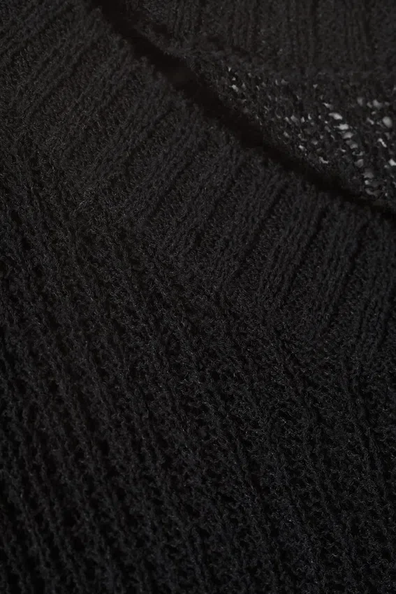 Dilaria Oversized Sweater – Black Dilaria Oversized Sweater – Black