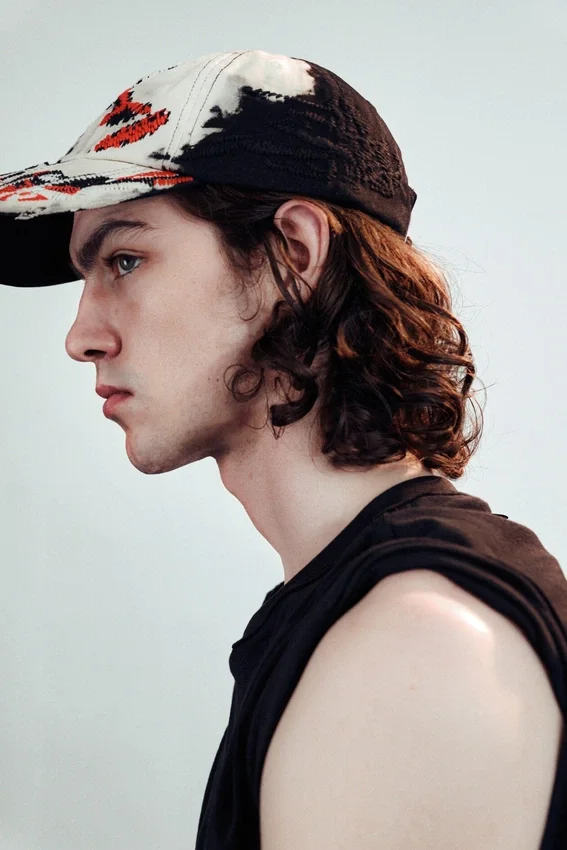 Distressed Embroidered Baseball Cap – Black Distressed Embroidered Baseball Cap – Black
