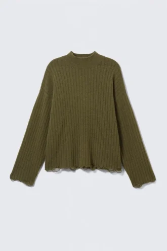 Distressed Ribbed Mock-Neck Sweater – Dark Green