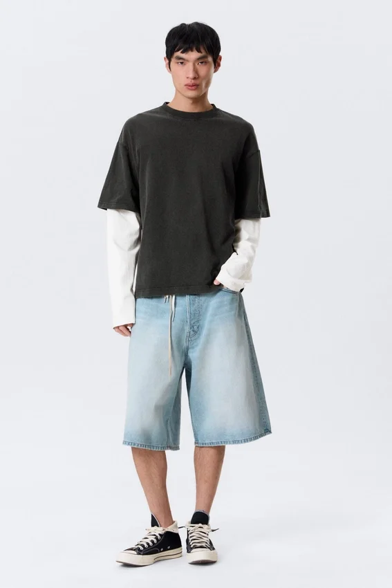 Double-Layered Cotton T-Shirt – Black & White Double-Layered Cotton T-Shirt – Black & White