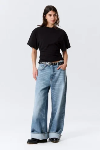 Draped Fitted T-Shirt – Black