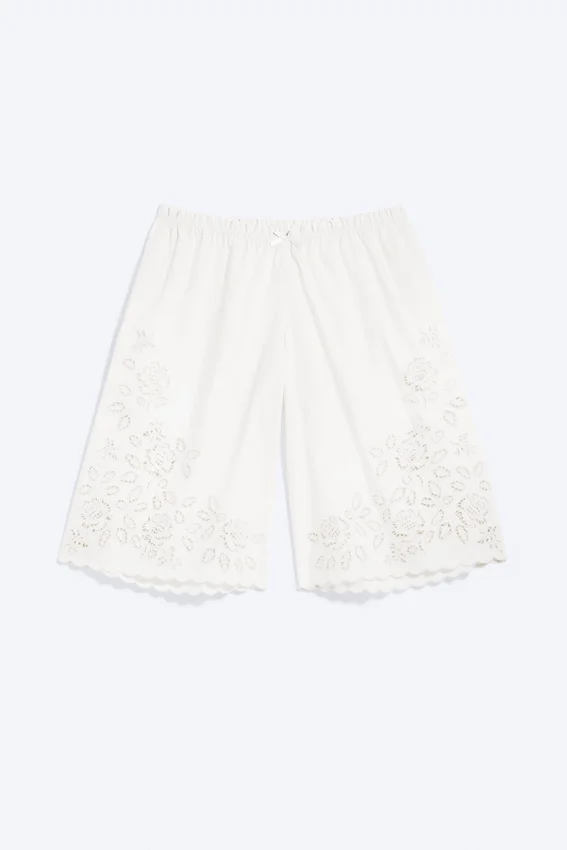 Embroidered Knee Length Cotton Shorts – White Embroidered Knee Length Cotton Shorts – White