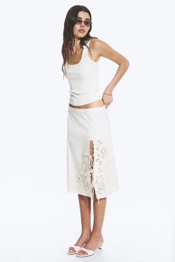 Embroidered Knee Length Cotton Skirt – White Embroidered Knee Length Cotton Skirt – White