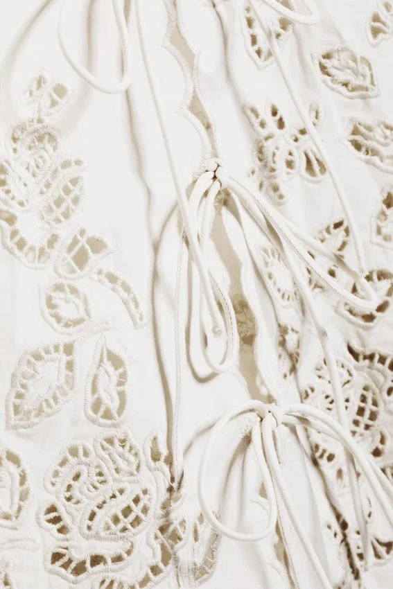 Embroidered Knee Length Cotton Skirt – White Embroidered Knee Length Cotton Skirt – White