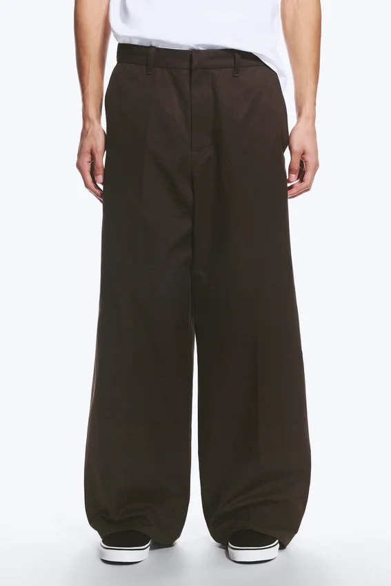 Emil Loose Fit Chino Trousers – Dark Brown Emil Loose Fit Chino Trousers – Dark Brown