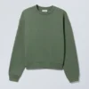 Essence Standard Sweatshirt – Dark Green Essence Standard Sweatshirt – Dark Green