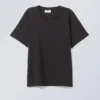 Essence Standard T-Shirt – Black Essence Standard T-Shirt – Black