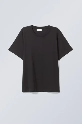 Essence Standard T-Shirt – Black
